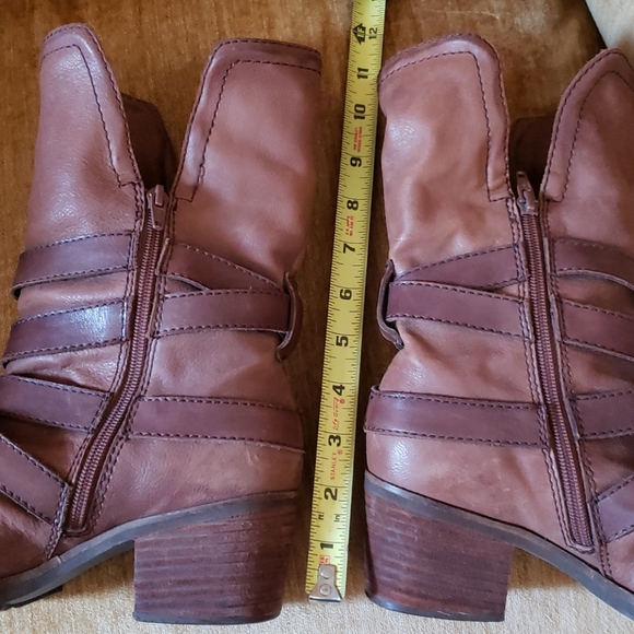 *SOLD* Genuine Leather Wrapped Harness Boots - Picture 5 of 10